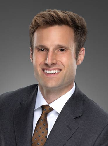 Grey Skelton, Associate